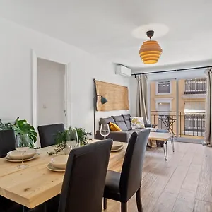 3 Dormitorios, 2 Banos Y Balcon Apartamento Málaga